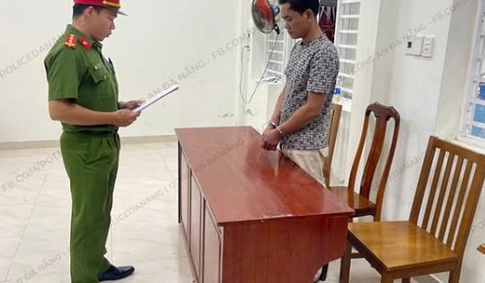 Ghen tuông mù quáng, nam thanh niên tạt xăng đốt người