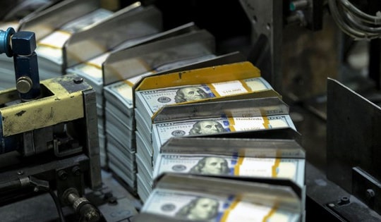 Đồng USD chịu áp lực từ căng thẳng thương mại và rủi ro ngân hàng tại Mỹ