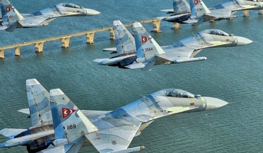 Su-30MK2 Venezuela có thể bắn hạ B-52H Mỹ trên vùng biển Caribe?