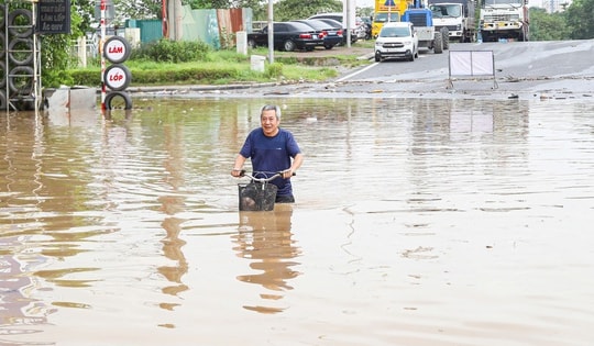 Cảnh báo đa thiên tai xuất hiện ở miền Trung