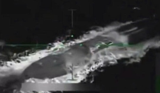 Giây phút Hải quân Mỹ phá hủy 'tàu ngầm chở ma túy rất lớn' ở Caribe