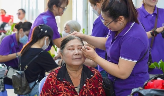 Nhiều bệnh viện ở TPHCM lan tỏa yêu thương, tri ân phụ nữ nhân ngày 20/10