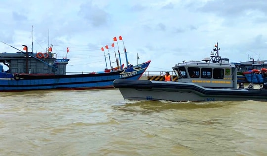 Huế dự báo mưa lớn, biên phòng triển khai ứng phó bão số 12