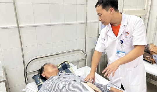 Chủ quan với khối thoát vị bẹn, người đàn ông 63 tuổi bị biến chứng hoại tử đại tràng