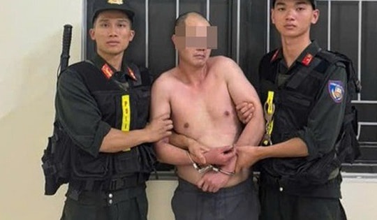 Bắt kẻ ‘ngáo đá’ dùng hung khí tấn công cảnh sát ở Bắc Ninh