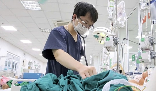 3 người đàn ông bị tổn thương đa cơ quan do nhiễm loại xoắn khuẩn trong nước lũ