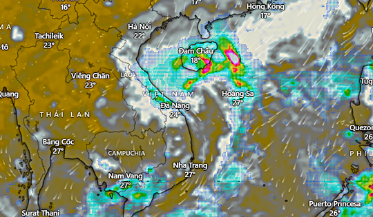Lãnh đạo ngành giao thông phải trực tiếp đến hiện trường sạt lở lớn do ảnh hưởng của bão 12