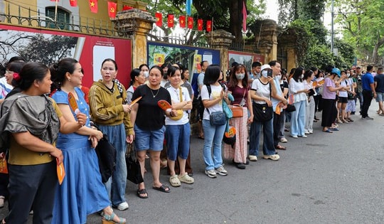 Giữ hay bỏ kỳ thi lớp 10?