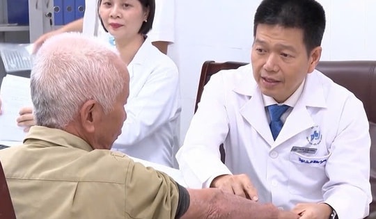 Người dân không còn phải vượt cả trăm cây số để chữa vảy nến