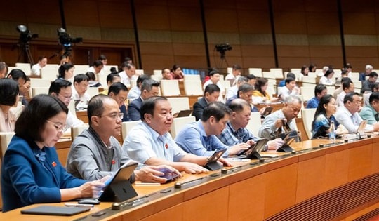 Quốc hội phê chuẩn miễn nhiệm Bộ trưởng Bộ Nội vụ, Bộ NN&MT, Bộ Ngoại giao