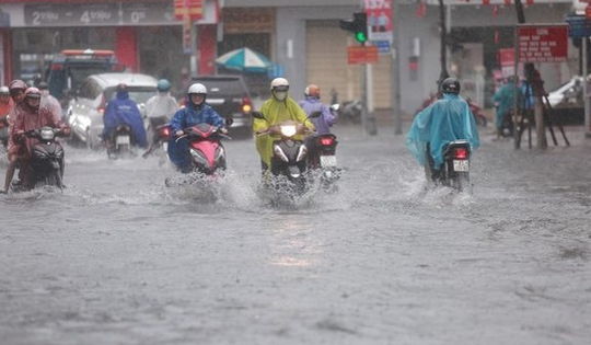 Mưa do hoàn lưu bão số 12 ở miền Trung không như dự kiến ban đầu