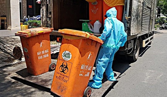 Thu gom chất thải y tế an toàn để ngăn nguy cơ lây nhiễm từ nguồn