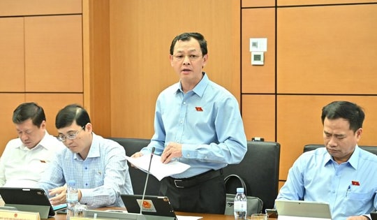 Băn khoăn chuyện 'một ông cấp phép, ông khác sử dụng' trong đào tạo y khoa sau đại học