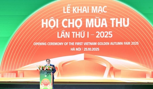 Thủ tướng: Hội chợ Mùa Thu là minh chứng sinh động cho tư duy hội nhập, khát vọng bứt phá