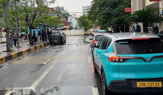 Miễn phí xe cá nhân, taxi, xe công nghệ khi vào Bến xe Giáp Bát đón khách