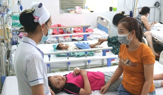 Chuyên gia khuyến nghị gì trước thực trạng có nhiều ca mắc sốt xuất huyết diễn biến nặng?