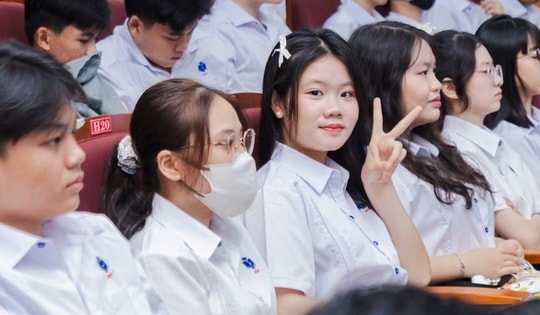 Đề xuất lập Quỹ Học bổng Quốc gia để ngăn chặn 'chảy máu chất xám'