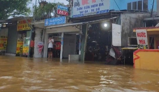 Cập nhật các xã phường có nguy cơ ngập lụt ở 3 tỉnh miền Trung đang mưa lớn