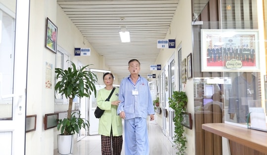 Phát hiện và điều trị sớm, điều kỳ diệu xảy ra với bệnh nhân ung thư U70