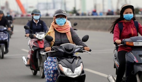 Miền Bắc tiếp tục đón không khí lạnh tăng cường, cảnh báo nước lũ dâng cao ở miền Trung