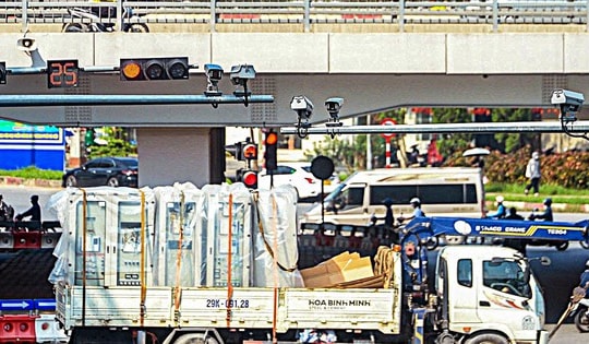 Gần 2 tháng, chỉ 3 camera AI đã phát hiện hơn 18.000 trường hợp vi phạm giao thông