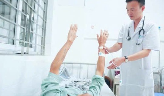 Can thiệp nội mạch kịp thời, cứu sống bệnh nhân đột quỵ nguy kịch