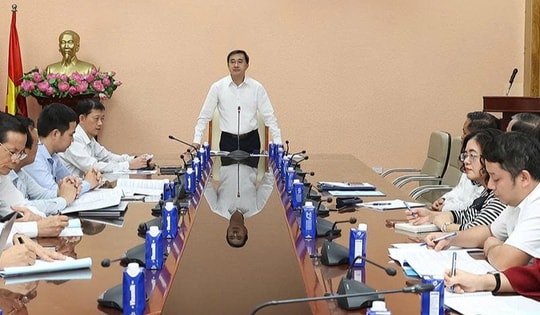 Thứ trưởng Trần Văn Thuấn: Cần hoàn thiện thể chế và quy định pháp luật để bảo vệ an ninh, an toàn cơ sở y tế