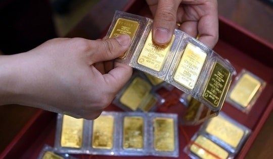 Giá vàng hôm nay ngày 30/10 lại quay đầu giảm mạnh