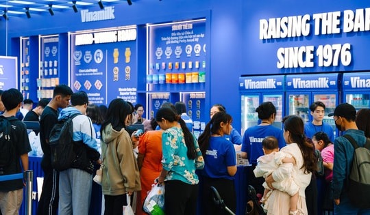 Vinamilk lan tỏa giá trị thương hiệu Việt tại Hội chợ Mùa Thu 2025