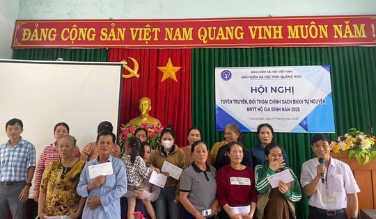 Bảo hiểm y tế tại Quảng Ngãi: Ngăn chặn nguy cơ tái nghèo do ốm đau