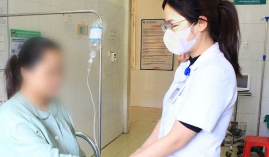 Ca mổ '3 nguy cơ' cứu sản phụ mang thai bằng IVF ở Điện Biên