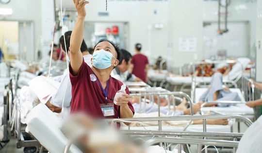 BV Chợ Rẫy chia sẻ mô hình bảo vệ nhân viên y tế: Thay đổi nhỏ, hiệu quả lớn