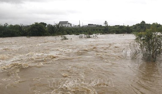 Đã tìm thấy thi thể bé gái bị lũ cuốn trôi do vỡ hồ chứa ở Lâm Đồng