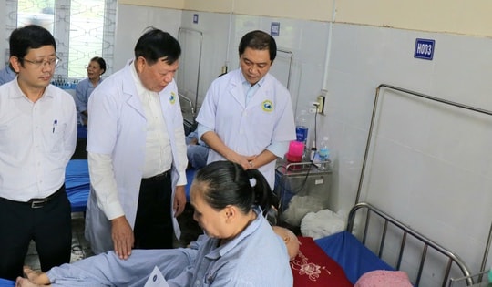 Thứ trưởng Đỗ Xuân Tuyên: Chủ động phòng chống thiên tai và dịch bệnh sau mưa lũ