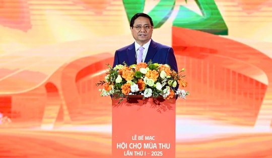 Thủ tướng Phạm Minh Chính dự Lễ bế mạc Hội chợ Mùa Thu lần thứ nhất 2025