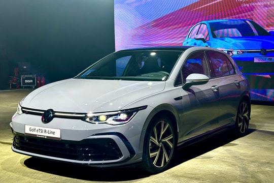 Volkswagen Golf về Việt Nam có bản mild-hybrid, giá từ 798 triệu đồng
