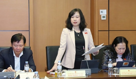 Bộ trưởng Bộ Y tế Đào Hồng Lan góp ý dự thảo Văn kiện trình Đại hội XIV của Đảng