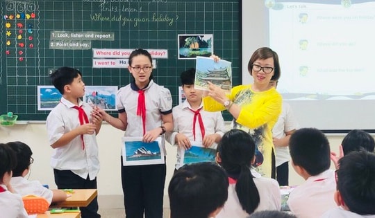 Đề xuất tất cả nhà giáo đều được hưởng ‘hệ số lương đặc thù’

