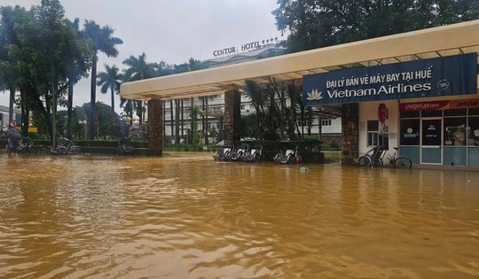 Không khí lạnh duy trì, Bắc Bộ trời lạnh, Trung Bộ mưa to do ảnh hưởng bão Kalmaegi