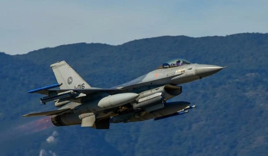 Quốc gia NATO mua 18 máy bay tiêm kích F-16 với giá chỉ 1 euro