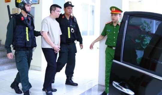 Chồng ca sĩ Đoàn Di Băng có thể đối diện khung hình phạt nào?