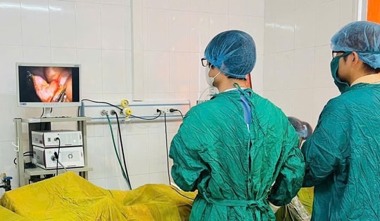 Nam sinh lớp 10 Hải Phòng bị thủng dạ dày hiếm gặp