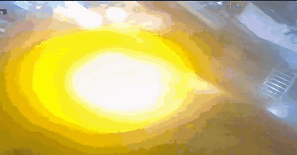 Hà Nội: Ô tô tải gây tai nạn liên hoàn trong ngõ Hoàng Mai, tài xế bỏ xe, rời hiện trường