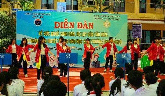 Bảo vệ trẻ em trên không gian mạng: Trách nhiệm từ gia đình, nhà trường và xã hội