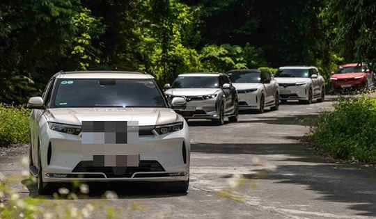 Có được sử dụng ô tô điện để học và thi bằng lái không?