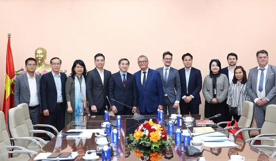 Thứ trưởng Trần Văn Thuấn làm việc với đoàn công tác Bộ Châu Âu và Ngoại giao Pháp