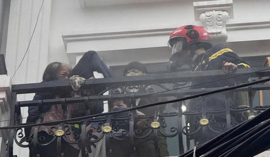 Giải cứu thành công 3 người trong vụ cháy tại Hải Phòng