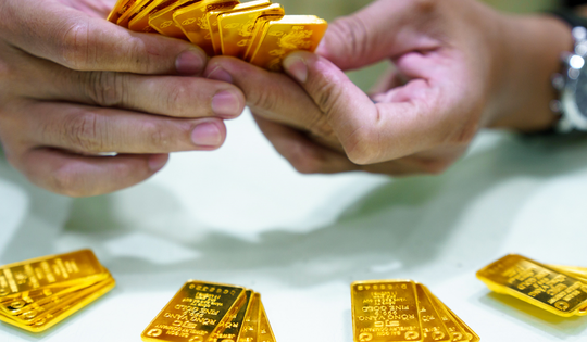 Giá vàng hôm nay ngày 7/11 nằm yên nghe ngóng