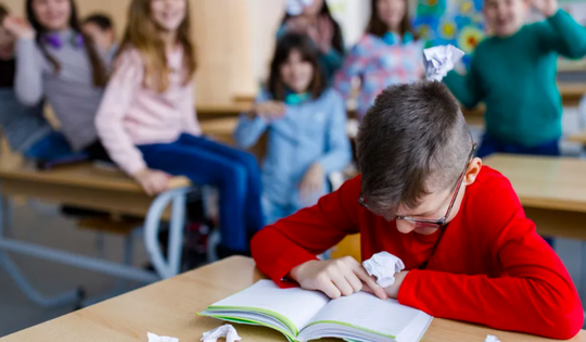 Các nước trên thế giới phòng chống bạo lực học đường thế nào?