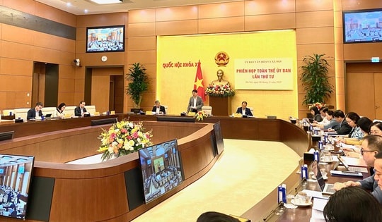 Ủy ban Văn hóa và Xã hội thẩm tra chính sách đột phá cho ngành Y tế